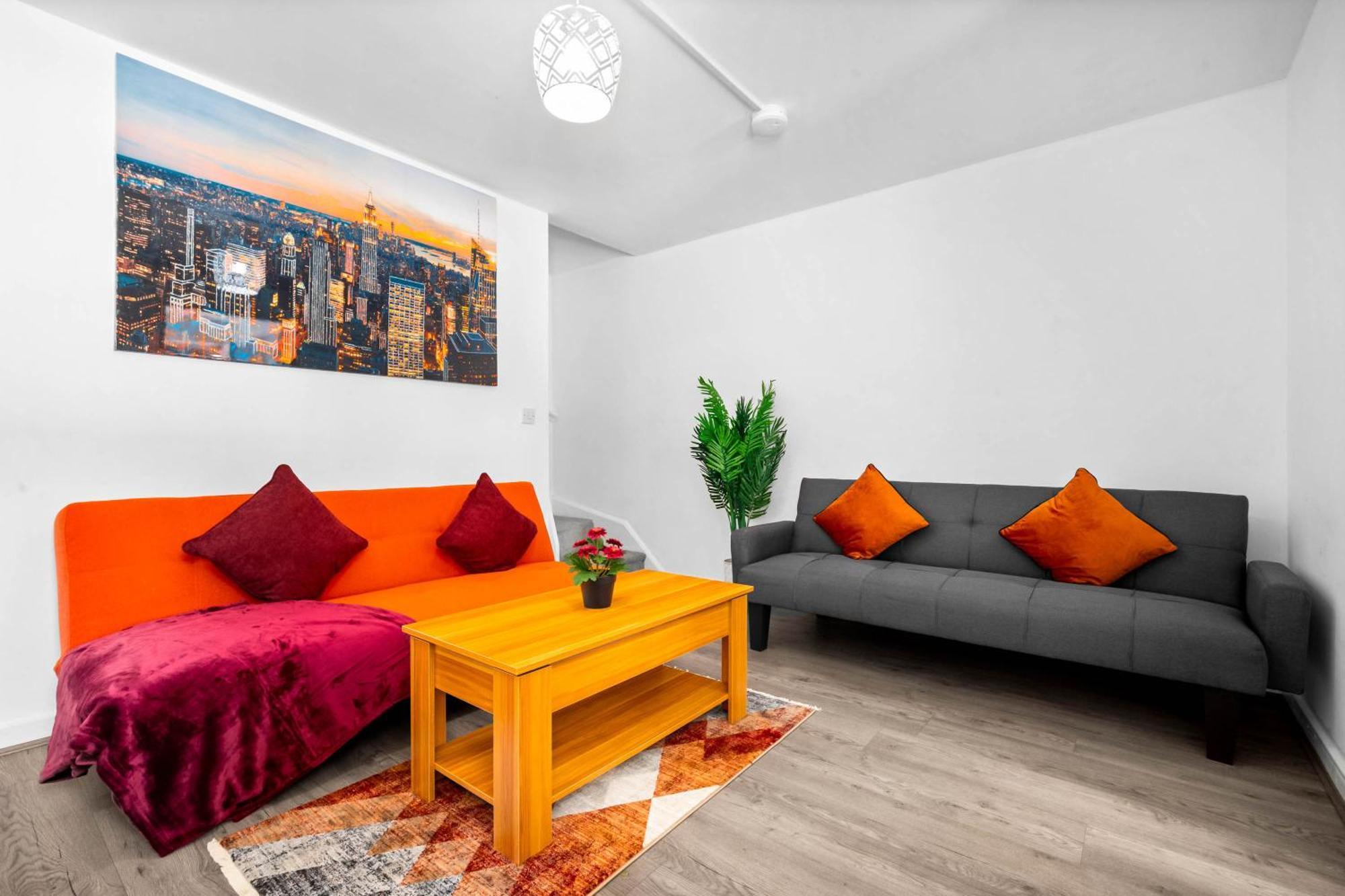 Luxury New House With Free Parking Apartment Birmingham Bagian luar foto