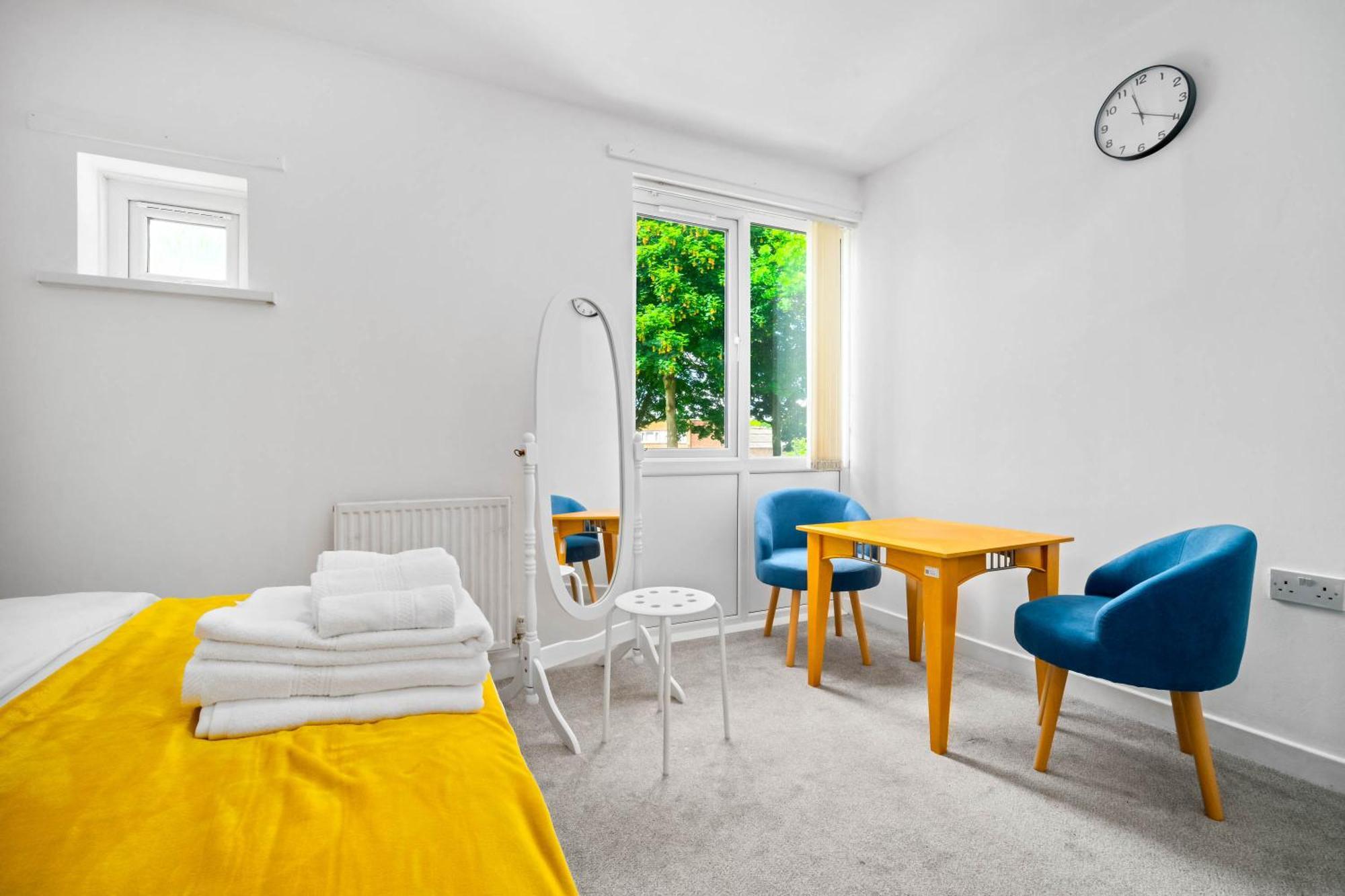 Luxury New House With Free Parking Apartment Birmingham Bagian luar foto
